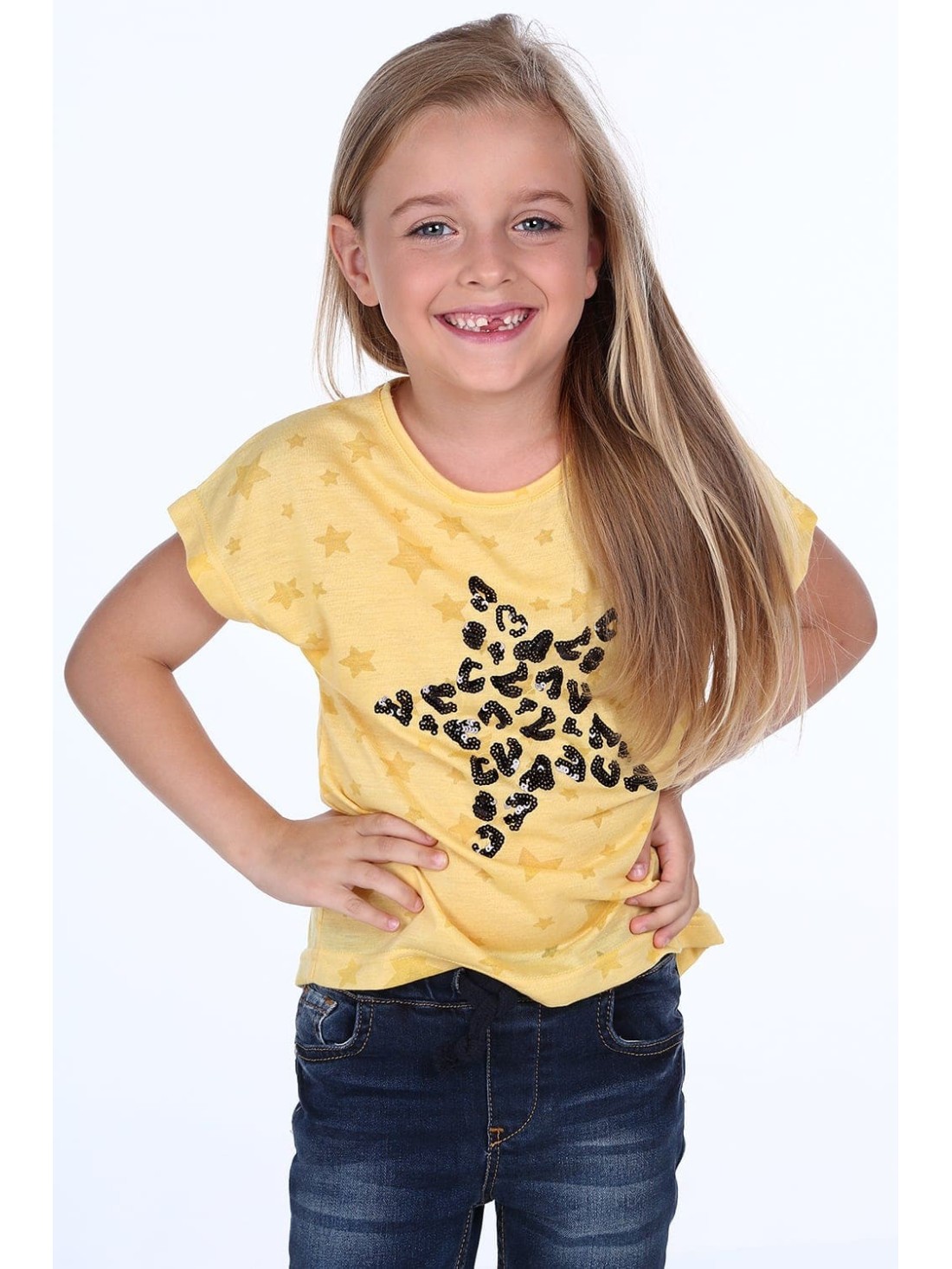 T-shirt with a yellow sequin star NDZ8415 - Online store - Boutique